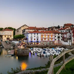 El Puerto Mundaka